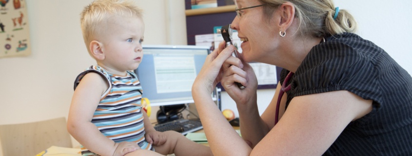 Peuter op het consultatiebureau